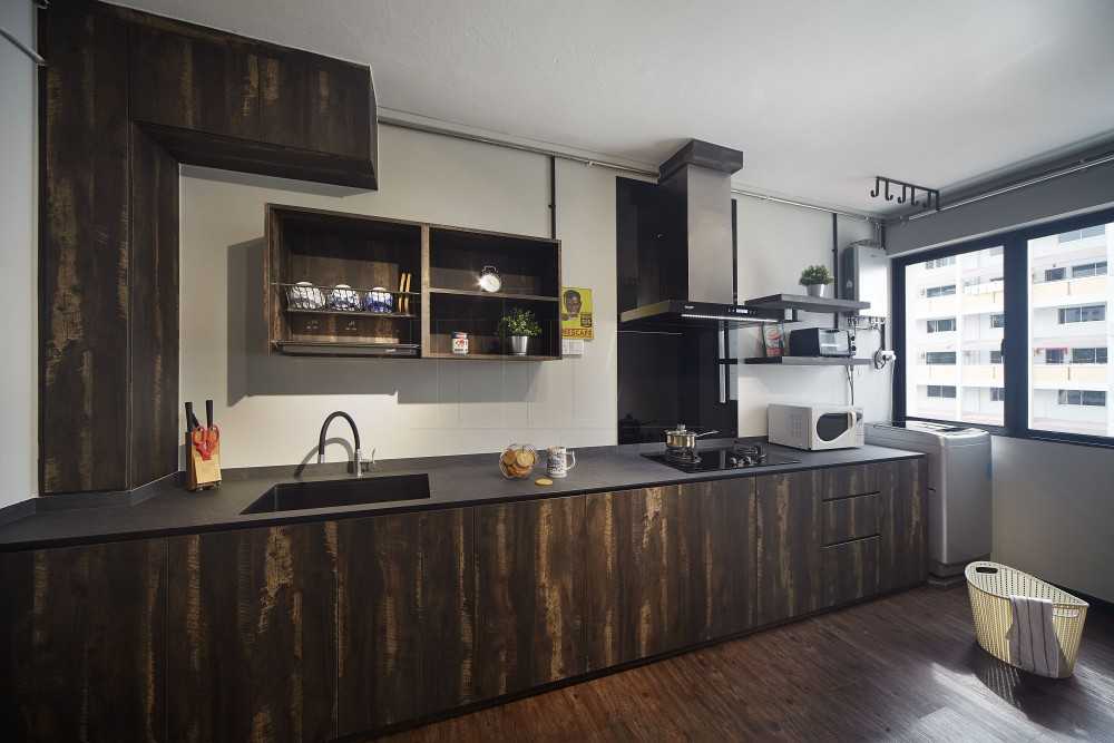 Eclectic Kitchen with Countertop and Vinyl Flooring