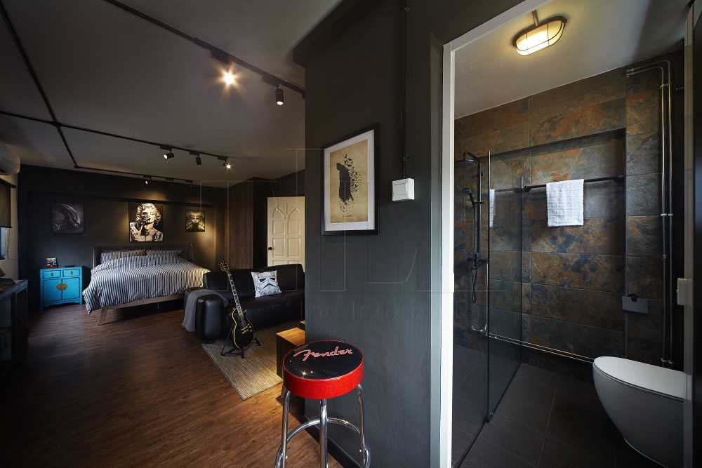 Eclectic Bathroom with Homogeneous Tiles and Bathroom Sinks