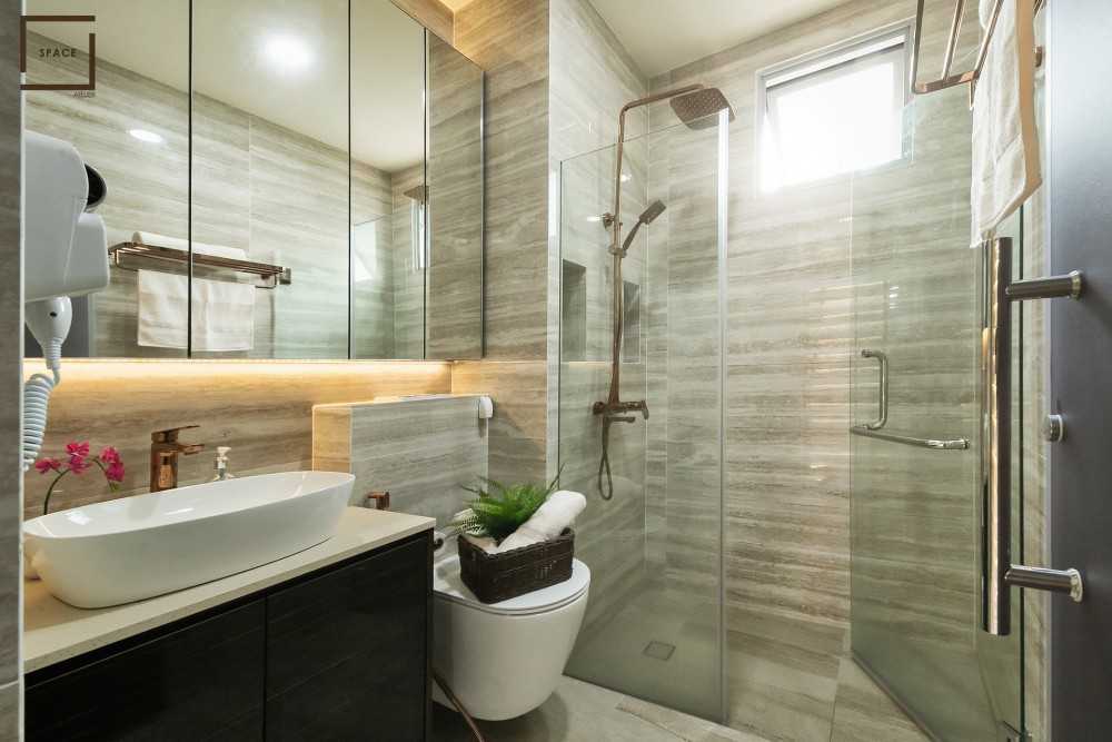 Modern Bathroom with Mirror and Shower Screen