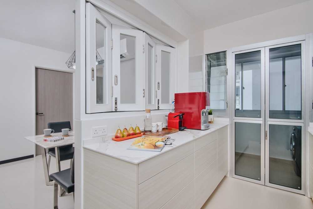 Contemporary Kitchen with Countertop and Kitchen Window