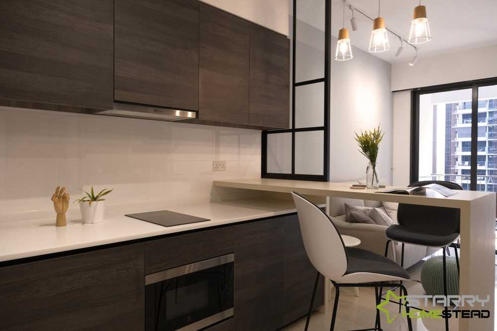 Minimalist Kitchen with Dining Table and Kitchen Cabinets