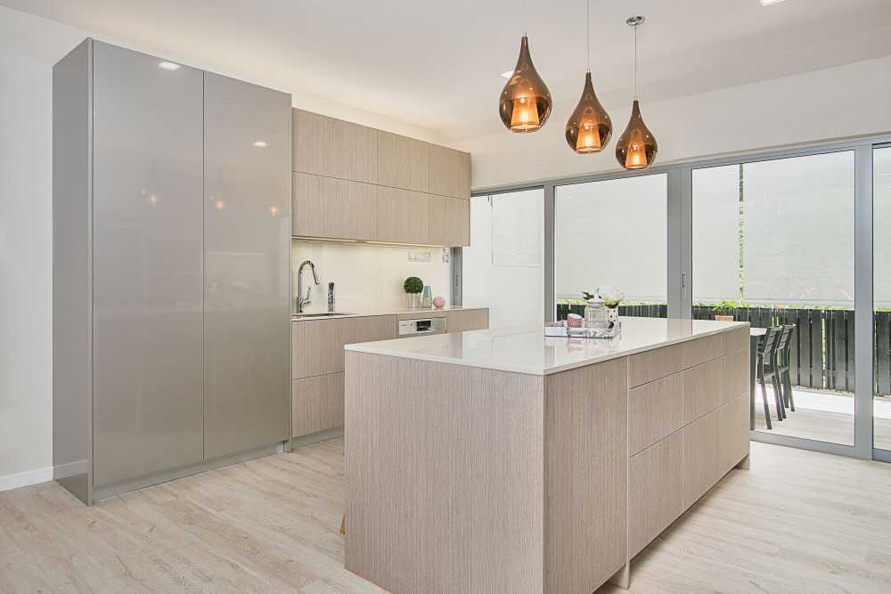 Contemporary Kitchen with Countertop and Kitchen Island