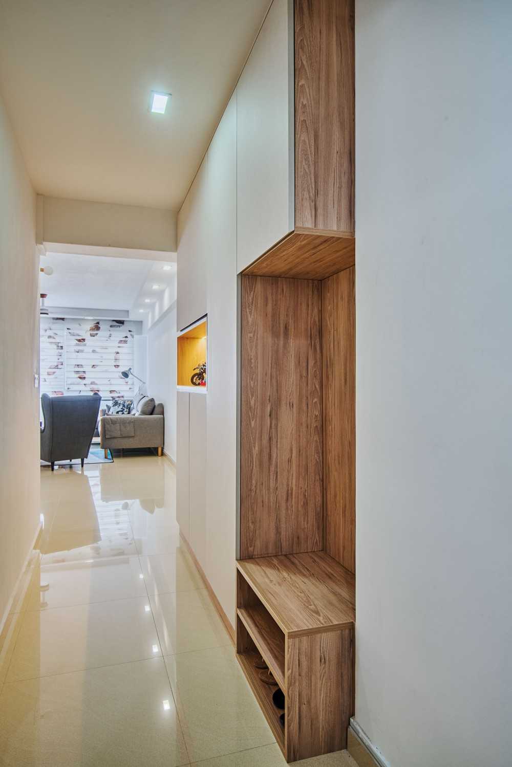 Modern Entryway with Seating Bench and Shoe Rack