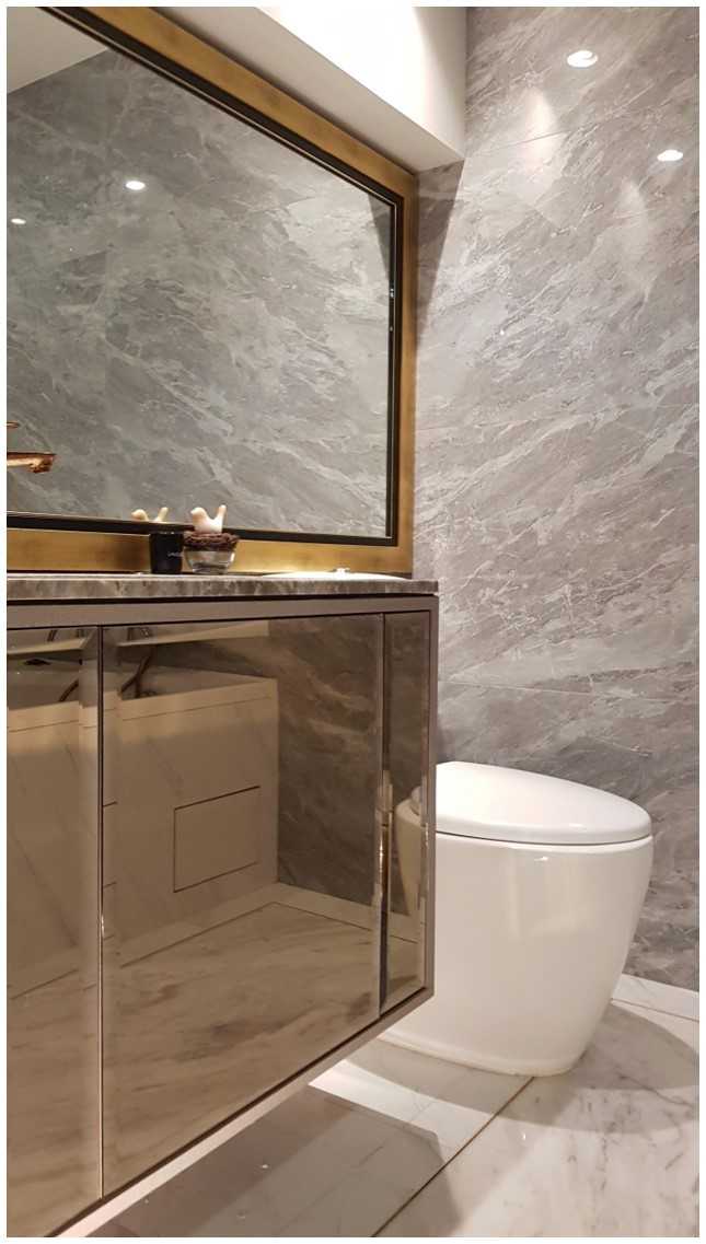 Modern Bathroom with Countertop and Bathroom Storage