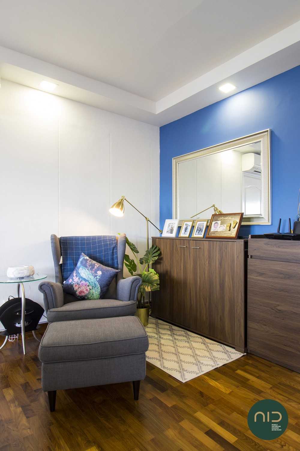 Transitional Living Room with Mirror and Downlights