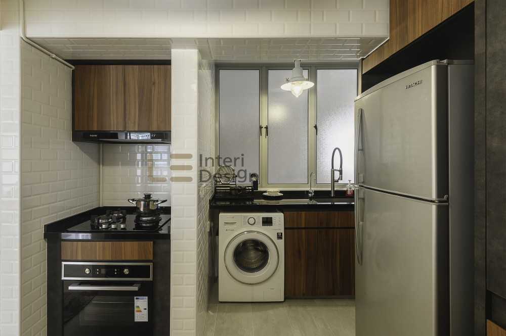 Contemporary Kitchen with Homogeneous Tiles and Feature Wall