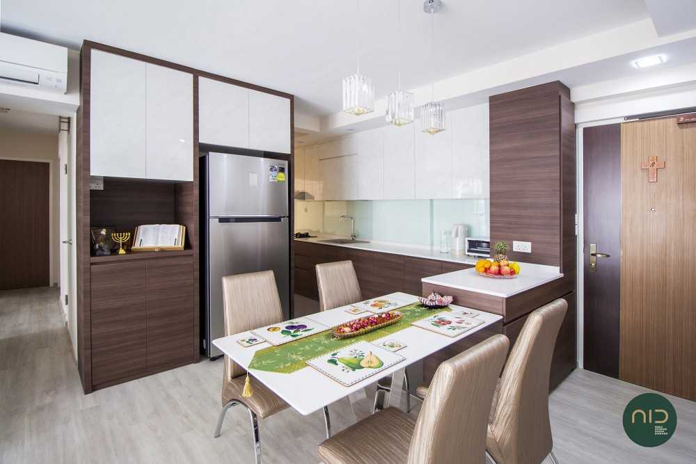 Modern Dining Room with Countertop and Downlights