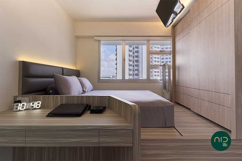 Modern Bedroom with Platform Bed and Cove Lighting