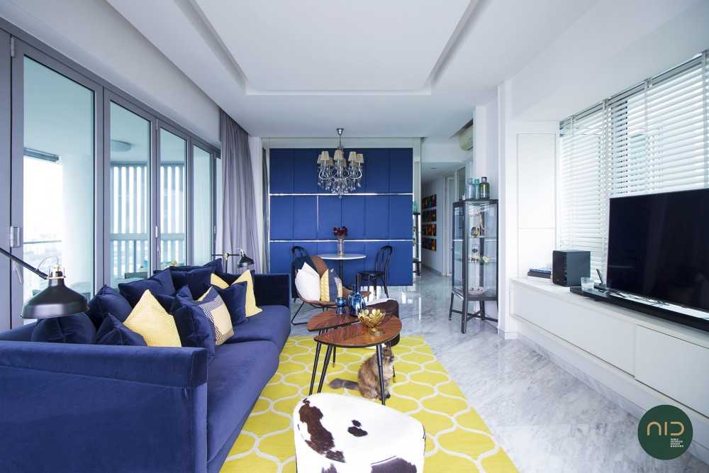 Modern Living Room with Drop Ceiling and Sofa