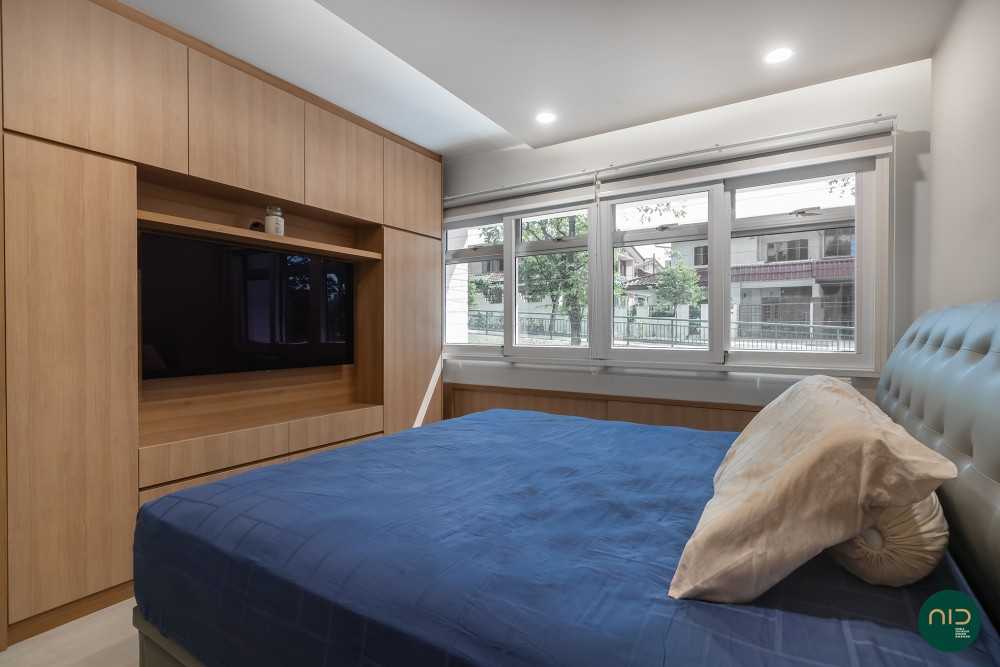 Modern Bedroom with Cove Lighting and Window Grille