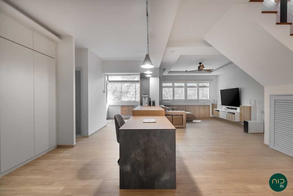 Modern Dining Room with Vinyl Flooring and Downlights