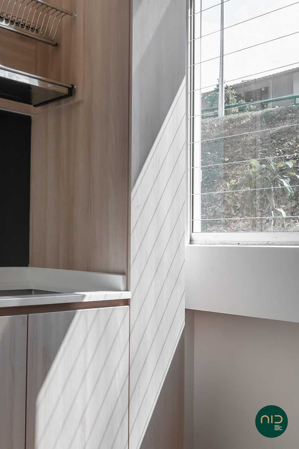 Modern Kitchen with Countertop and Window Grille
