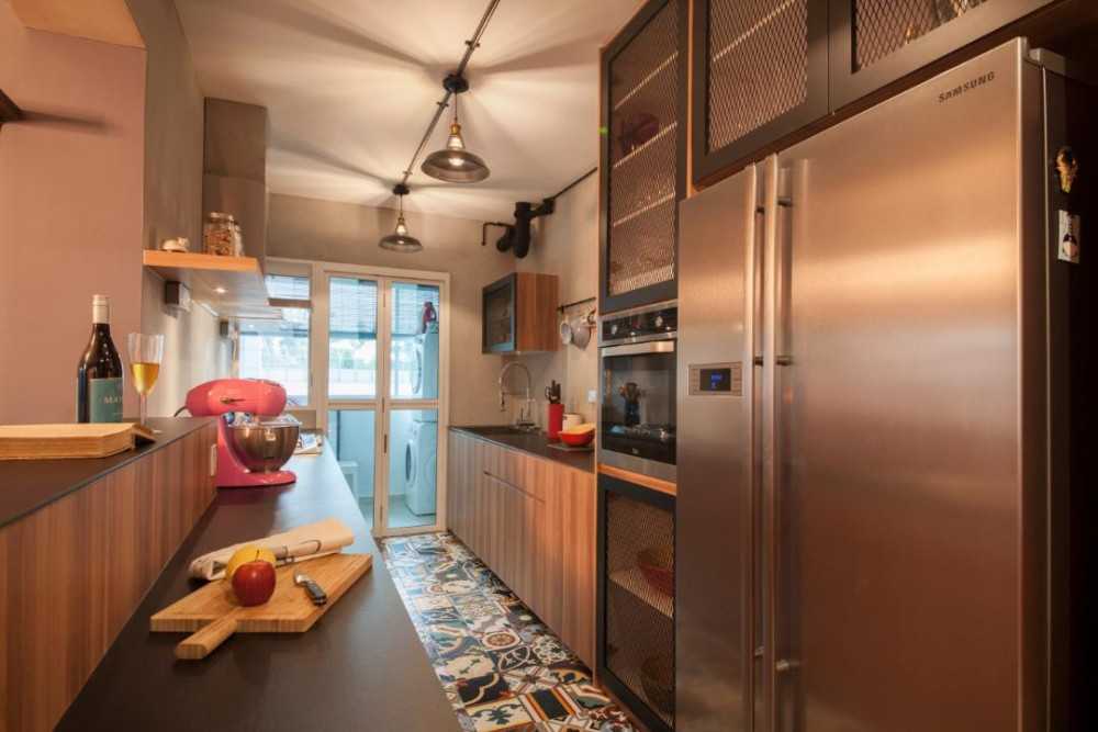 Eclectic Kitchen with Bar Counter and Lighting