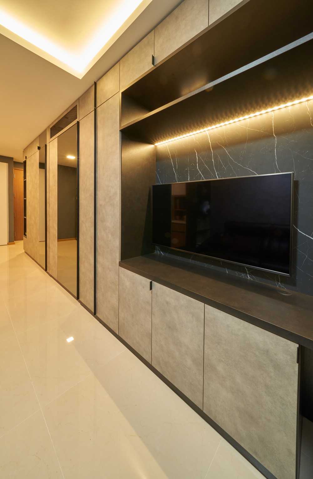 Modern Home Office with Bookshelf and Desk