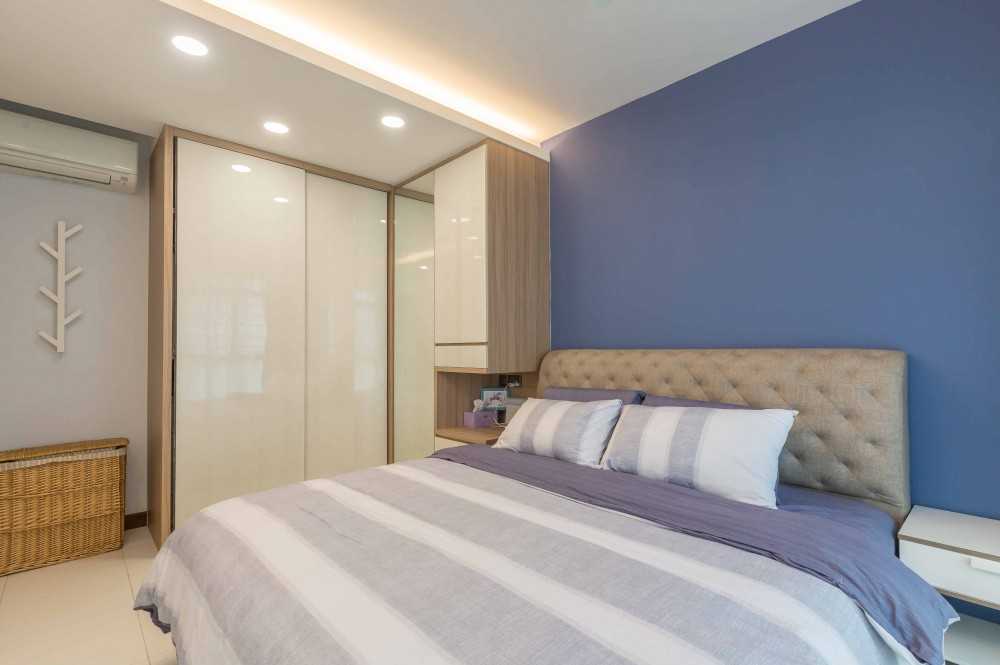 Scandinavian Bedroom with Homogeneous Tiles and Built-in Bed