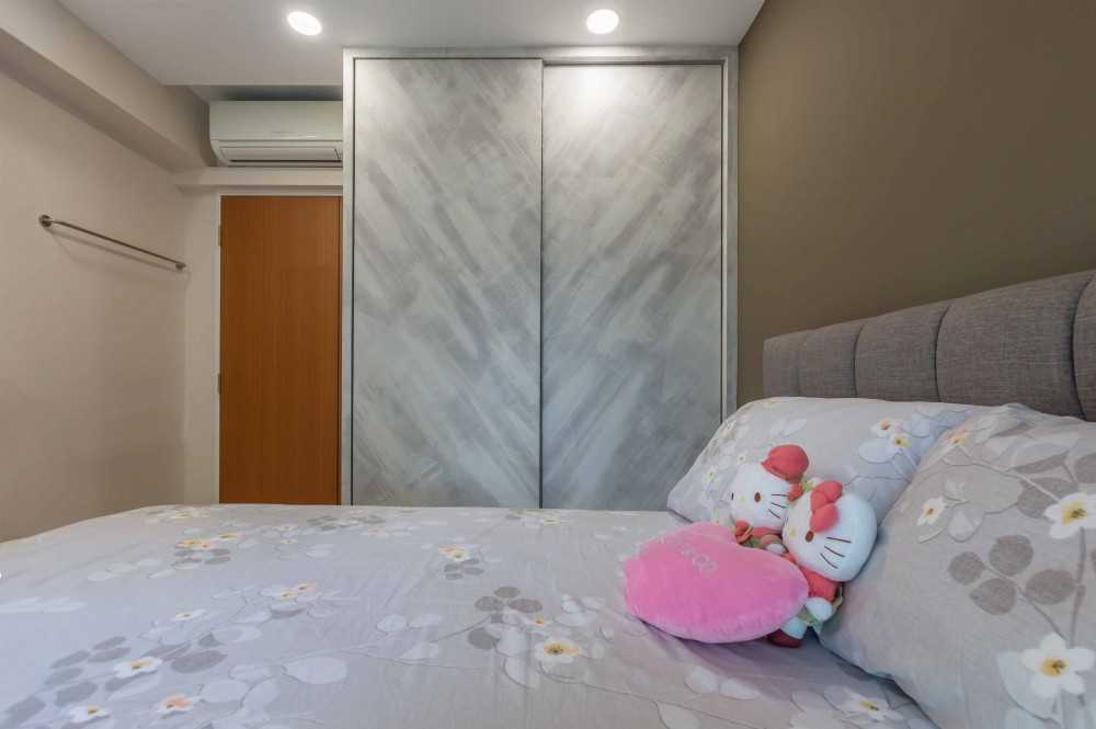 Scandinavian Bedroom with Wardrobe and Sliding Wardrobe