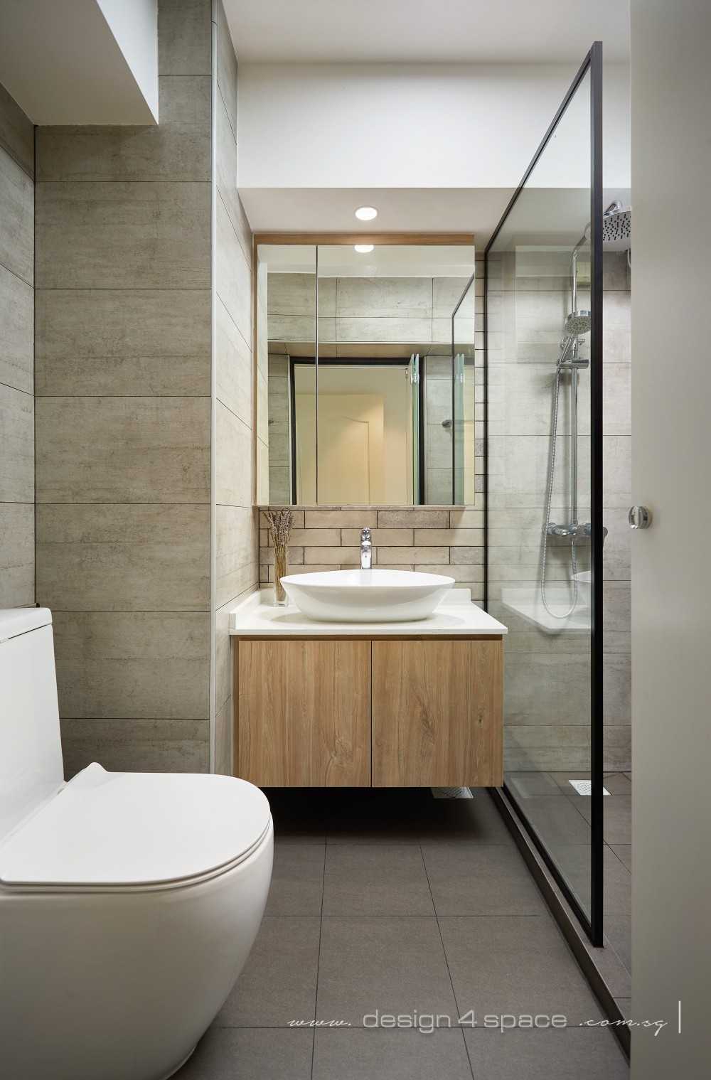 Modern Bathroom with Mirror and Laundry Baskets