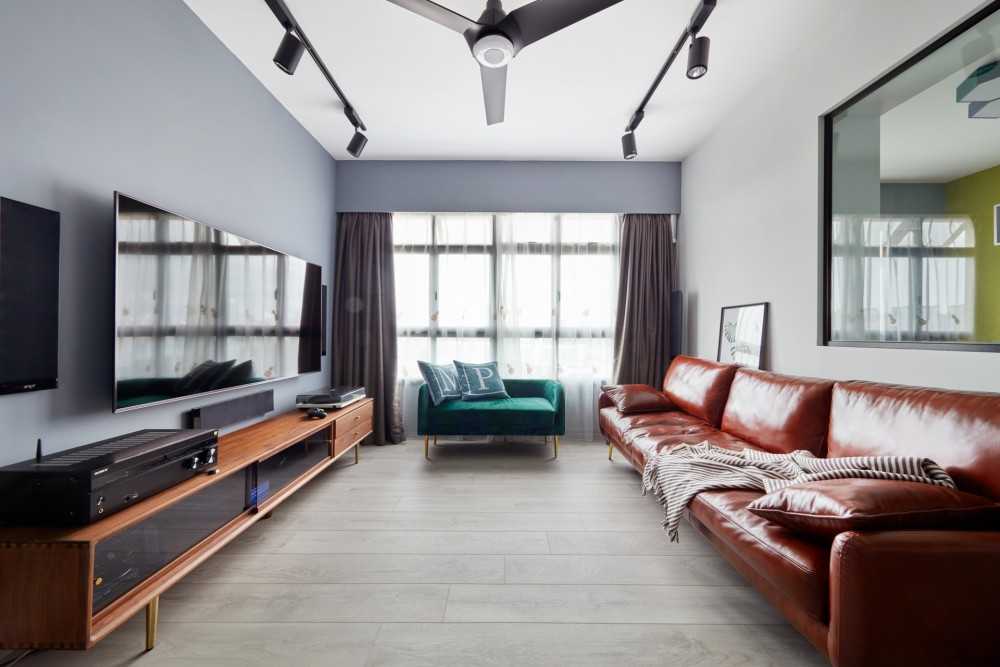 Vintage Living Room with Vinyl Flooring and TV Console