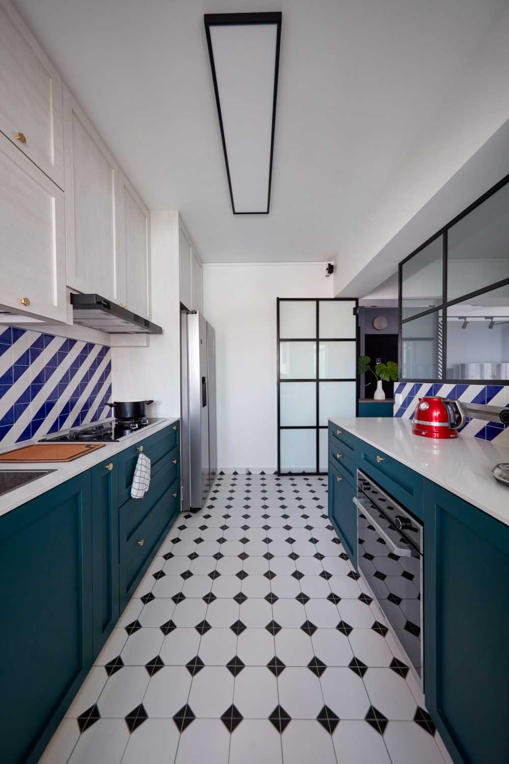 Vintage Kitchen with Kitchen Backsplash and Kitchen Cabinets
