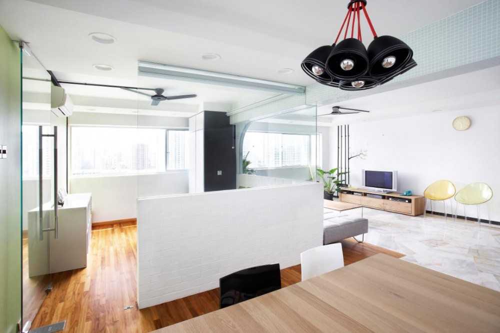 Scandinavian Dining Room with Drop Light and Dining Table