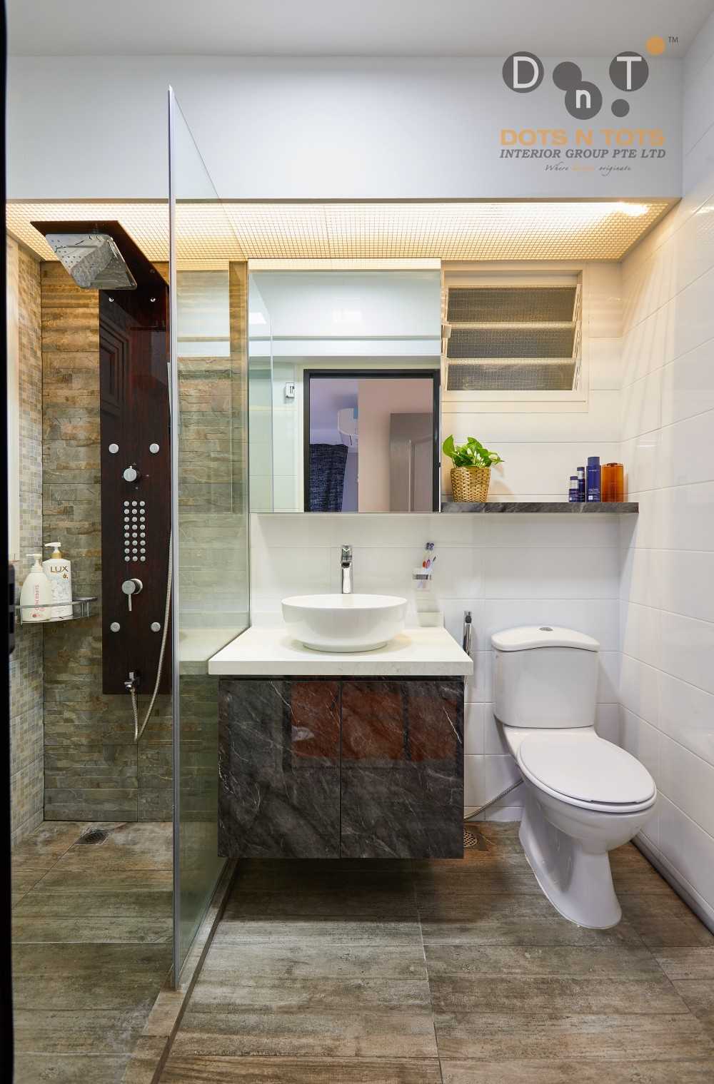 Contemporary Bathroom with Mirror and Shower Screen
