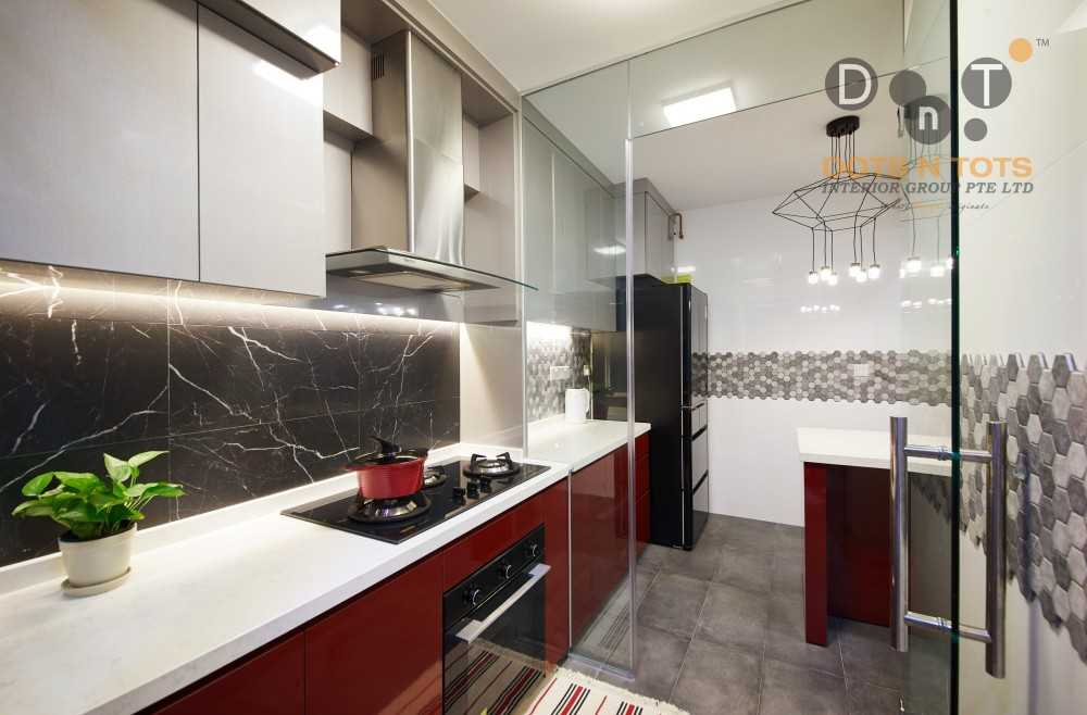 Contemporary Kitchen with Homogeneous Tiles and Kitchen Window