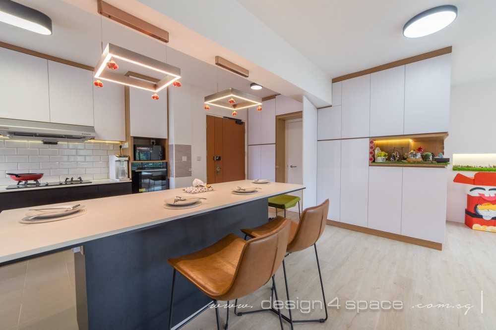 Scandinavian Dining Room with Dining Table and Dining Chairs