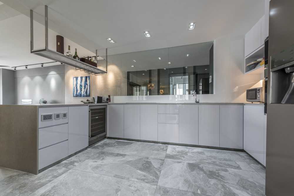 Contemporary Kitchen with Countertop and Marble Floor