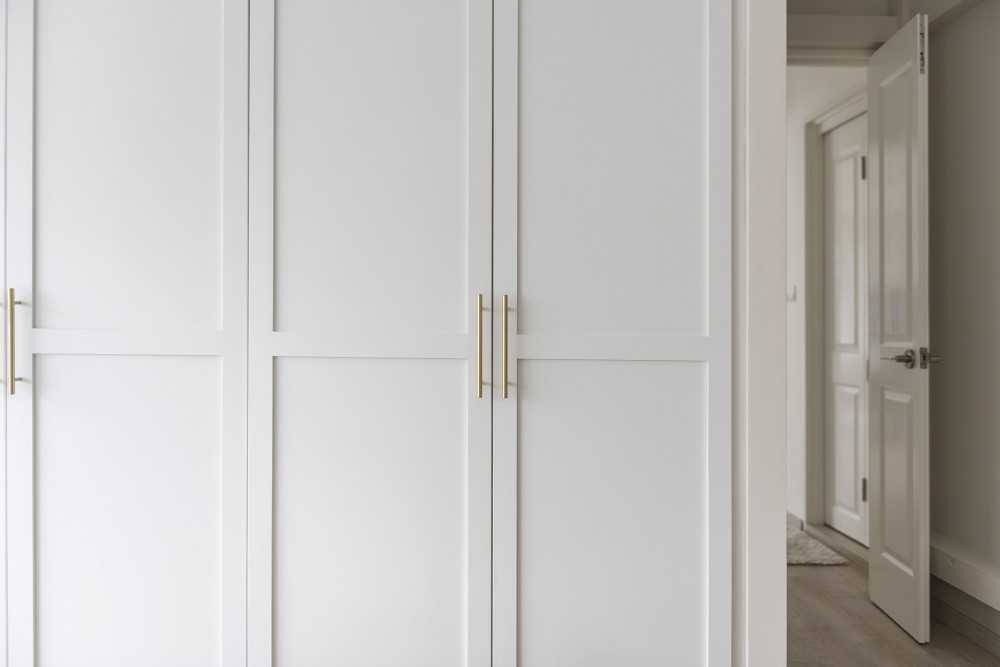 Scandinavian Bedroom with Vinyl Flooring and Wardrobe