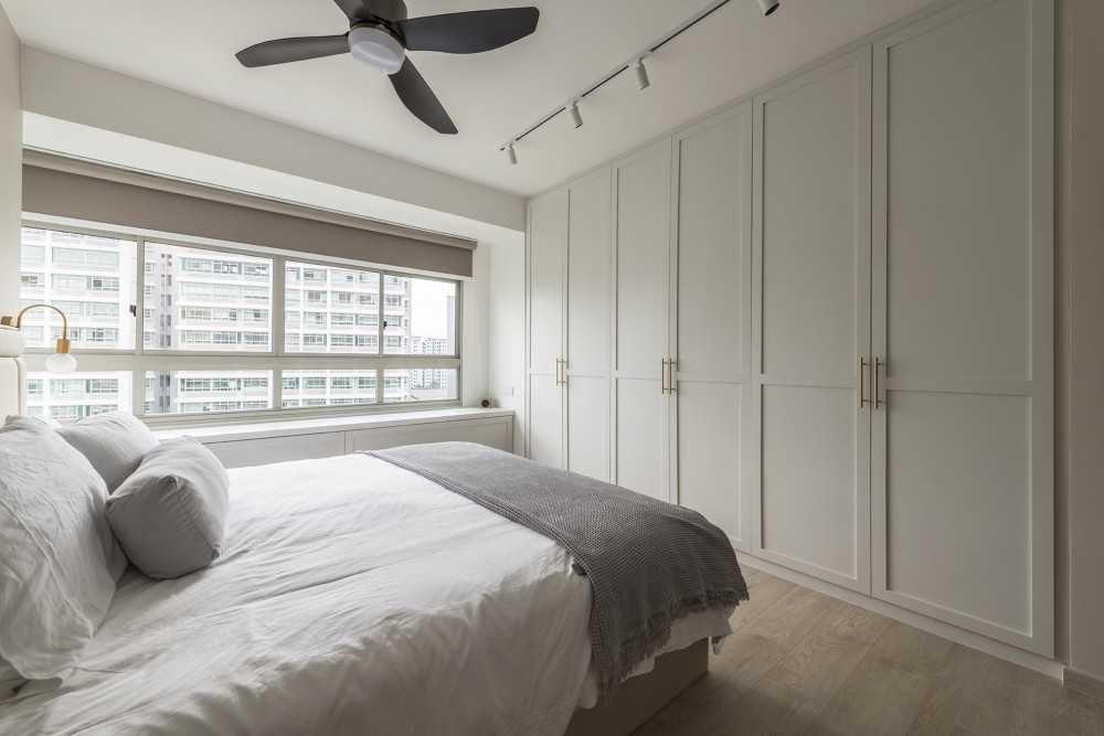 Scandinavian Bedroom with Vinyl Flooring and Wardrobe