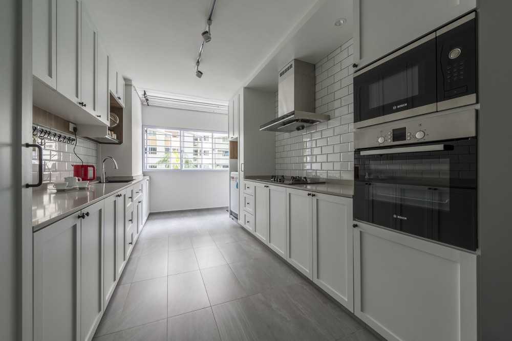 Country Kitchen with Countertop and Homogeneous Tiles