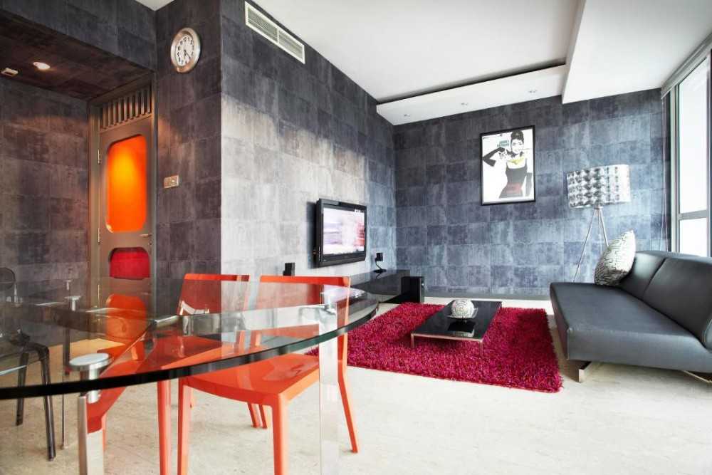Eclectic Dining Room with Feature Wall and Artwork