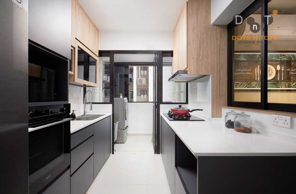 Minimalist Kitchen with Homogeneous Tiles and Kitchen Window