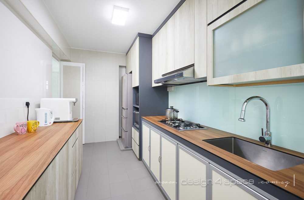 Contemporary Kitchen with Wood Flooring and Kitchen Island