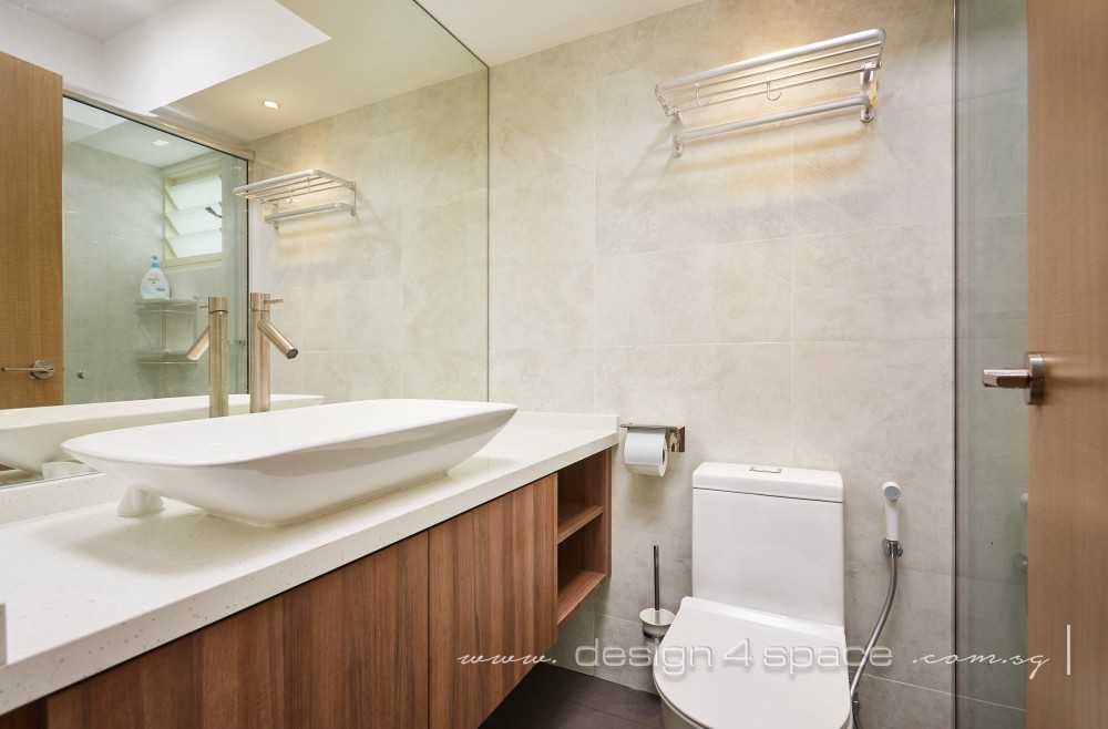 Scandinavian Bathroom with Homogeneous Tiles and Mirror