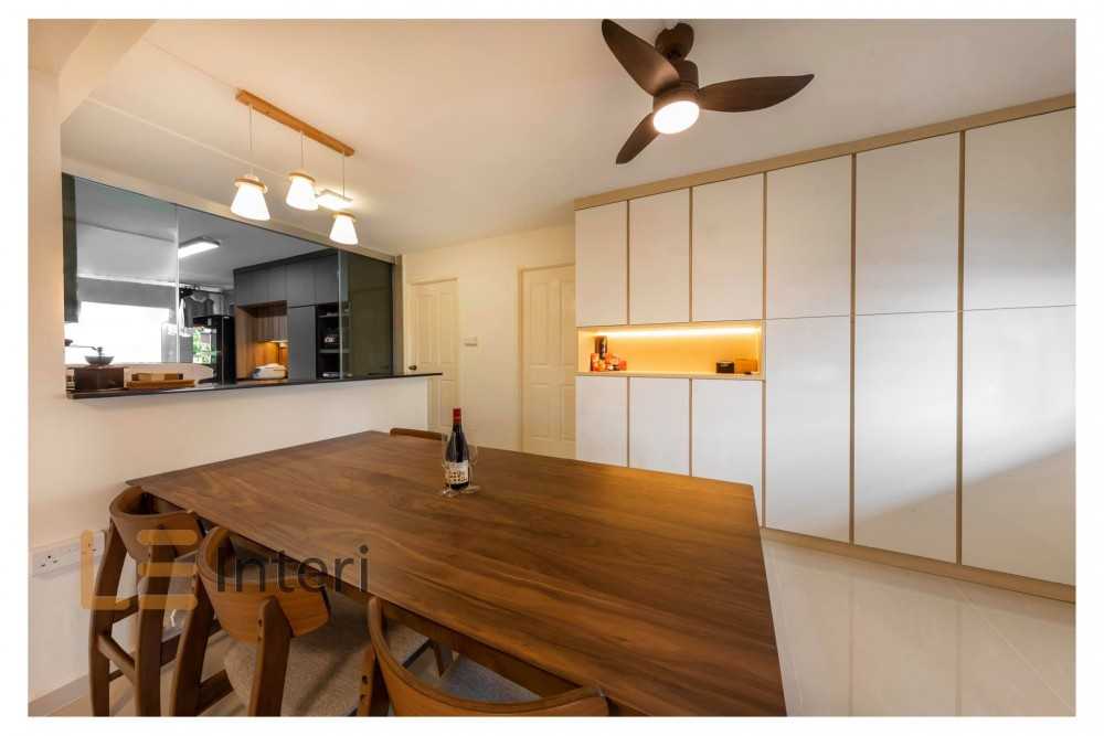 Contemporary Dining Room with Bar Counter and Dining Table