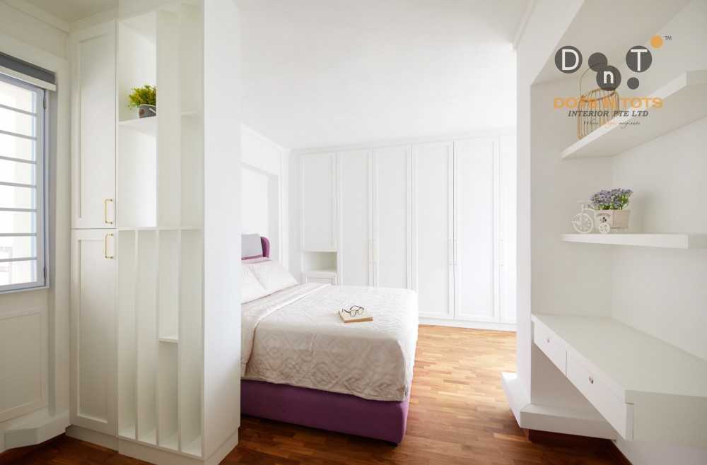 Modern Bedroom with Wood Flooring and Drop Light
