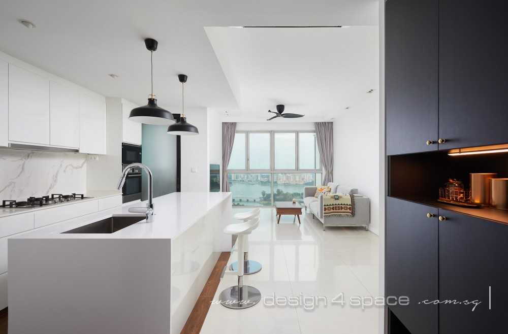 Minimalist Kitchen with Open Kitchen and Kitchen Backsplash