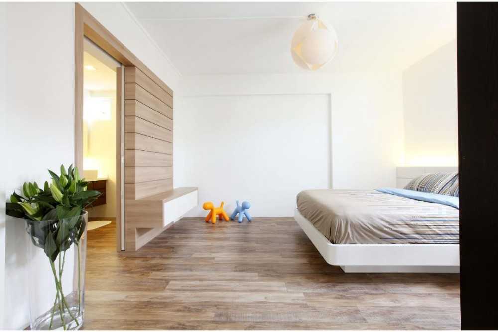 Modern Bedroom with Queen Bed and Bed