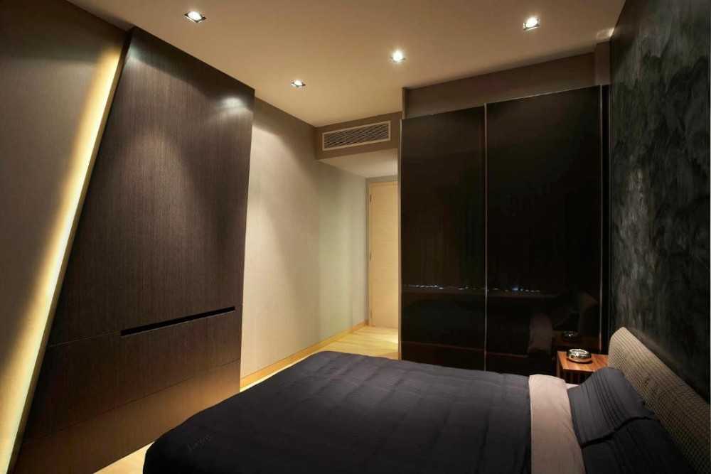 Modern Bedroom with Cove Lighting and Ceiling Light