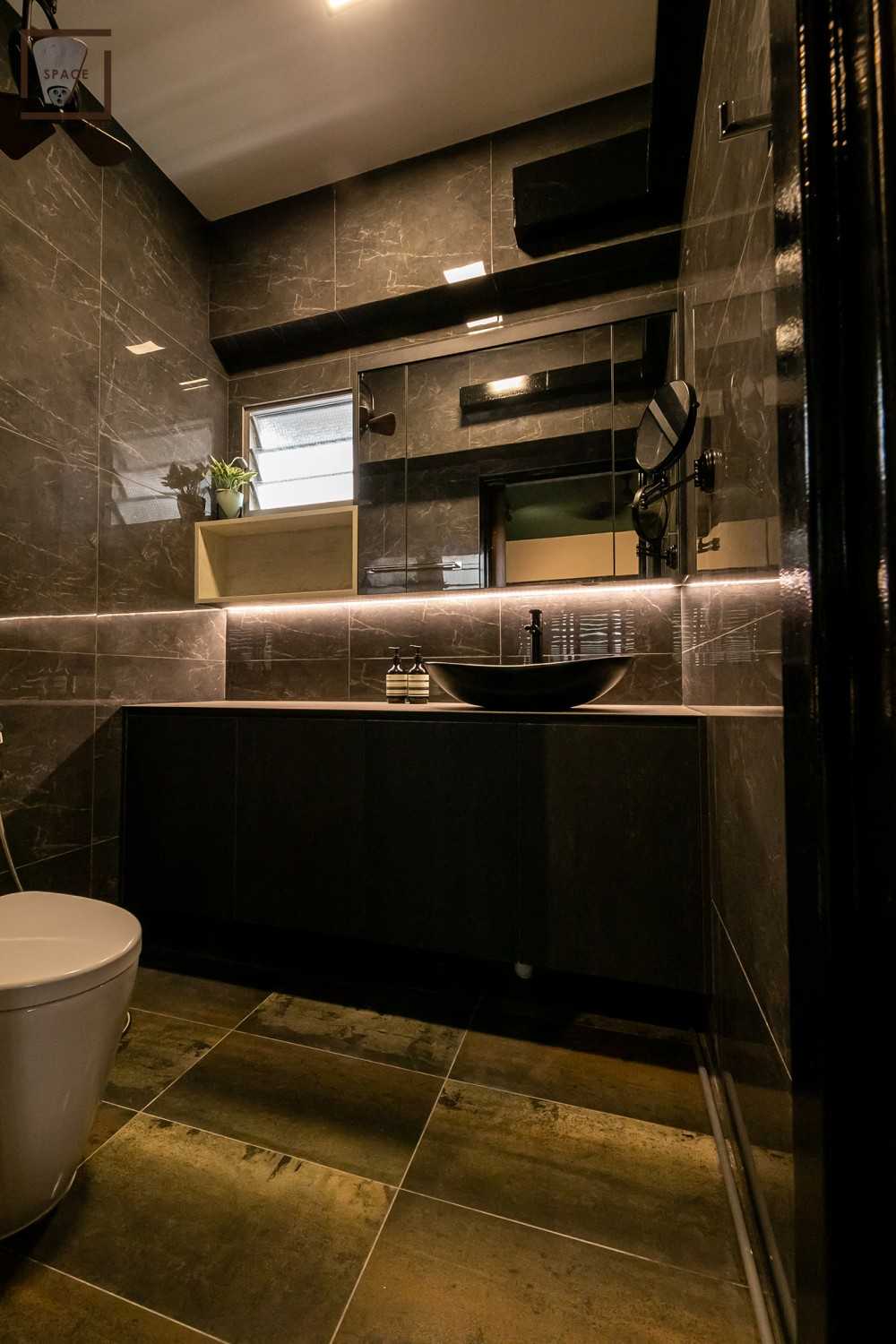 Industrial Bathroom with Mirror and Shower Screen