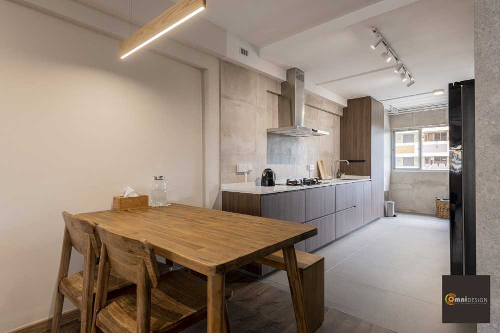 Contemporary Dining Room with Vinyl Flooring and Dining Table