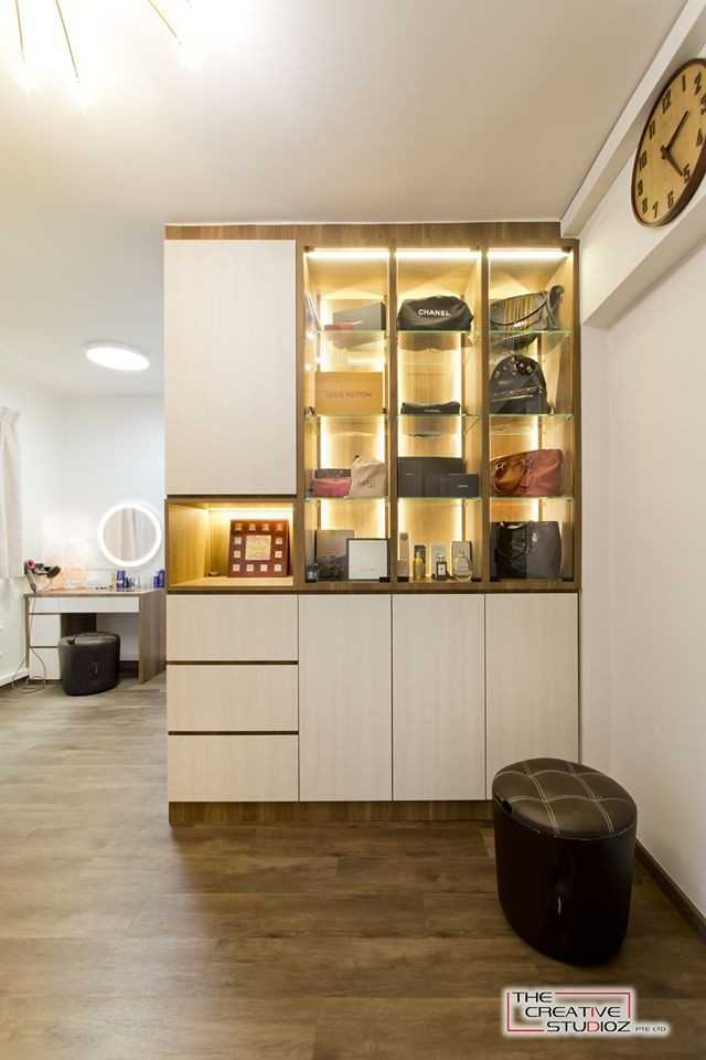 Modern Bedroom with Bookshelf and Vinyl Flooring