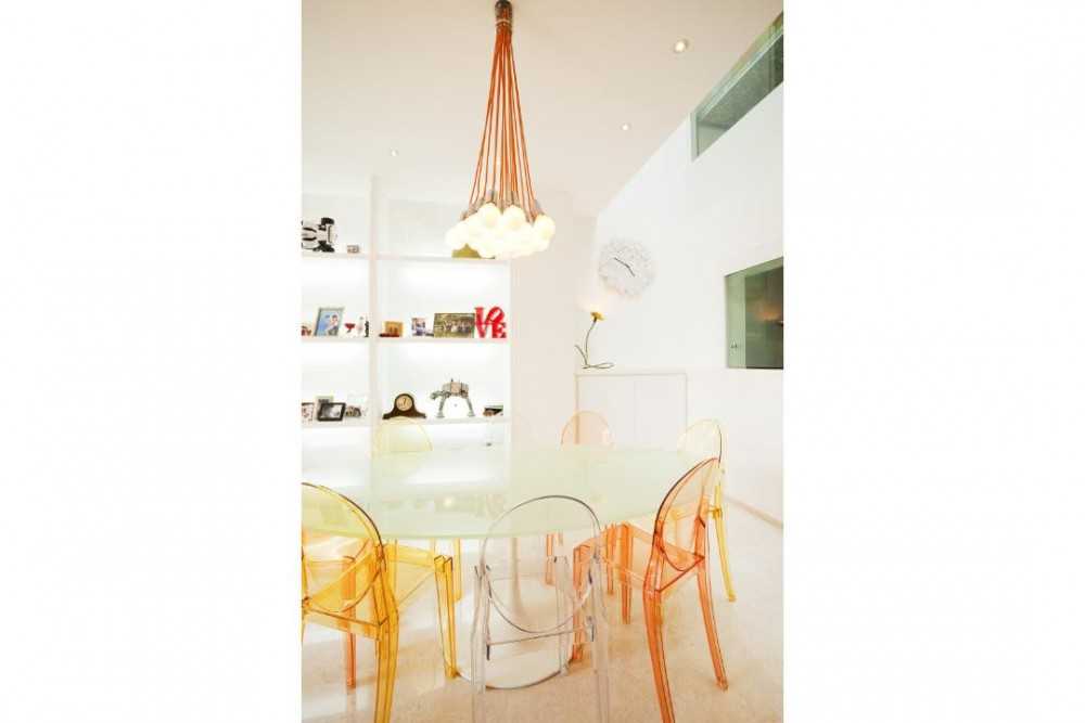 Vintage Dining Room with Drop Light and Dining Table