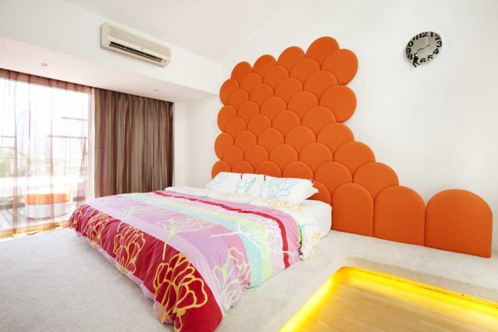 Vintage Bedroom with Queen Bed and Bed