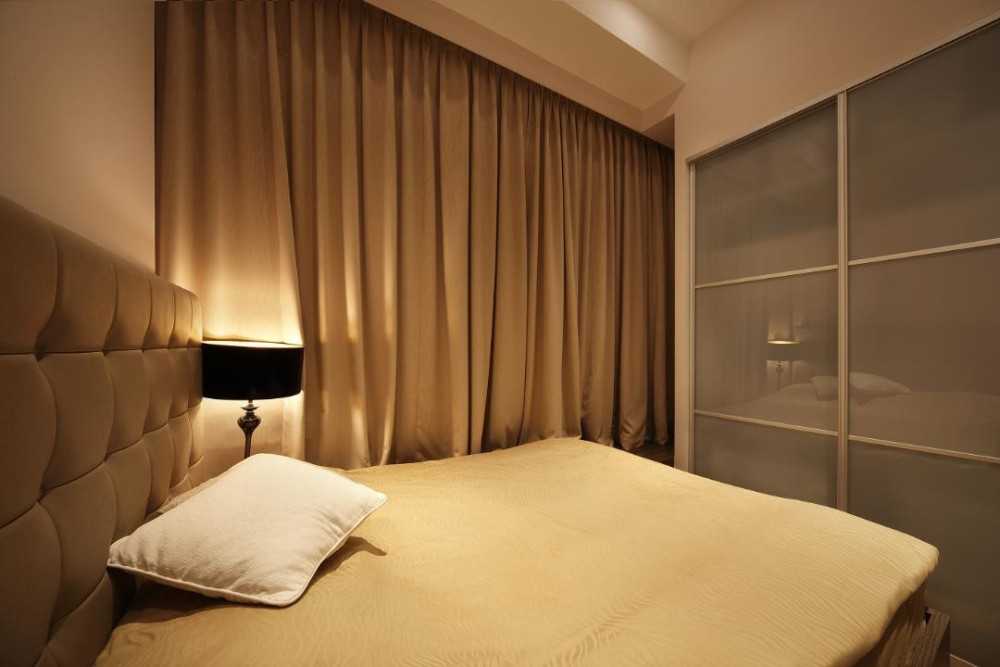 Eclectic Bedroom with Wardrobe and Sliding Wardrobe