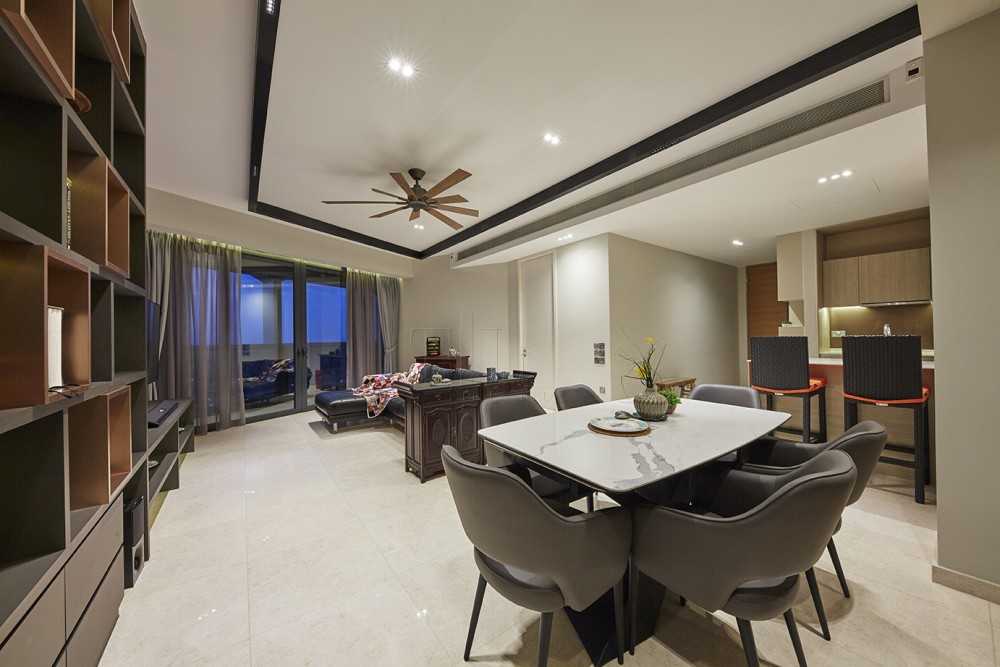 Asian Dining Room with Feature Wall and Ceiling Fan