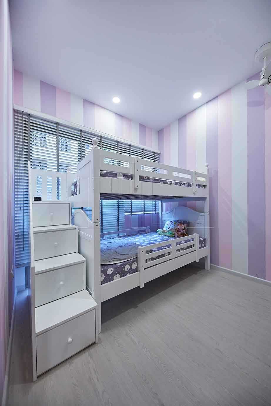 Minimalist Bedroom with Vinyl Flooring and Wallpaper