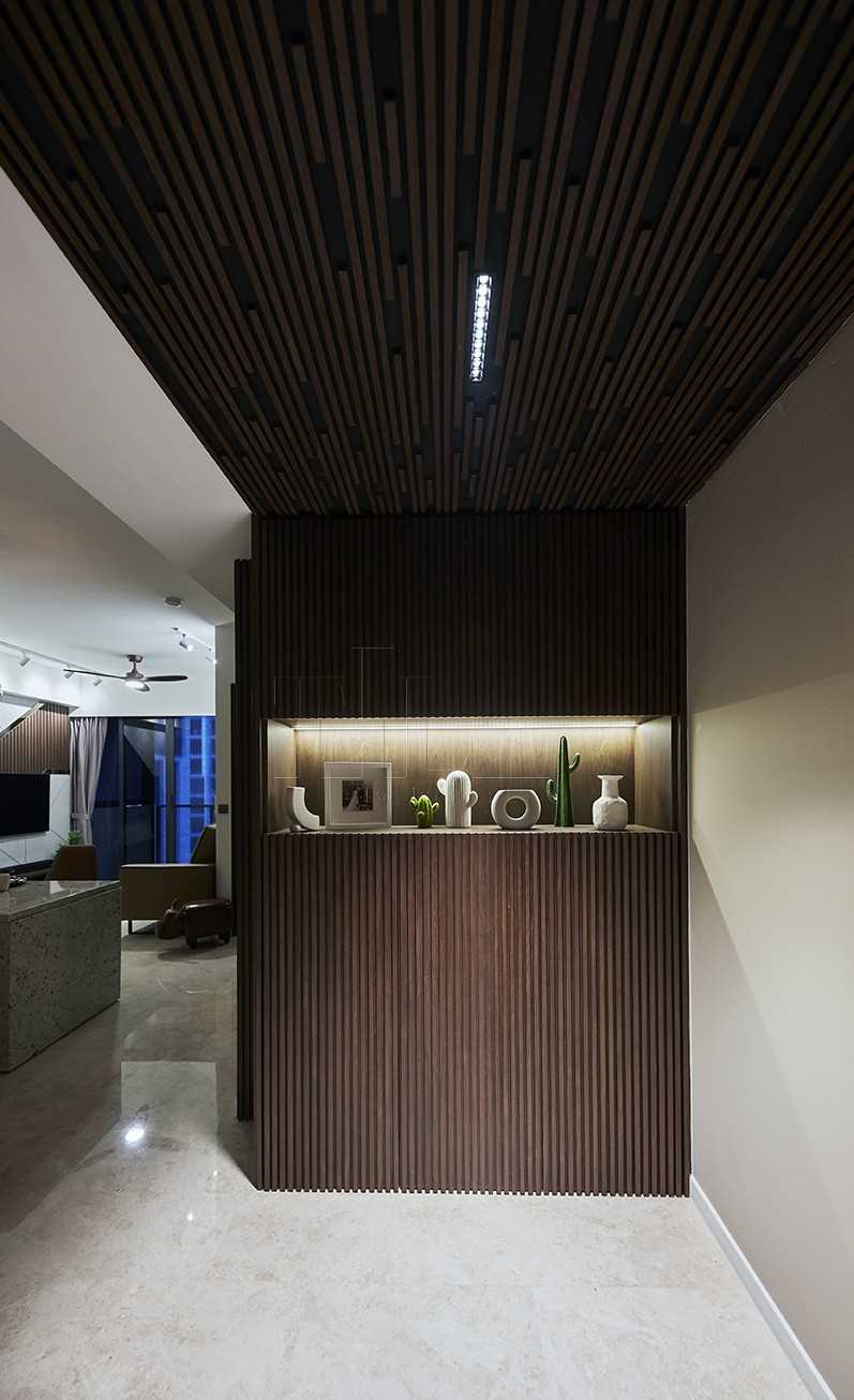 Contemporary Entryway with Feature Wall and Cove Lighting