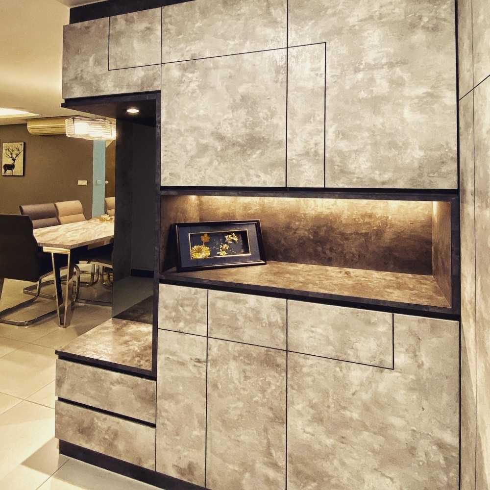 Modern Entryway with Mirror and Shoe Rack